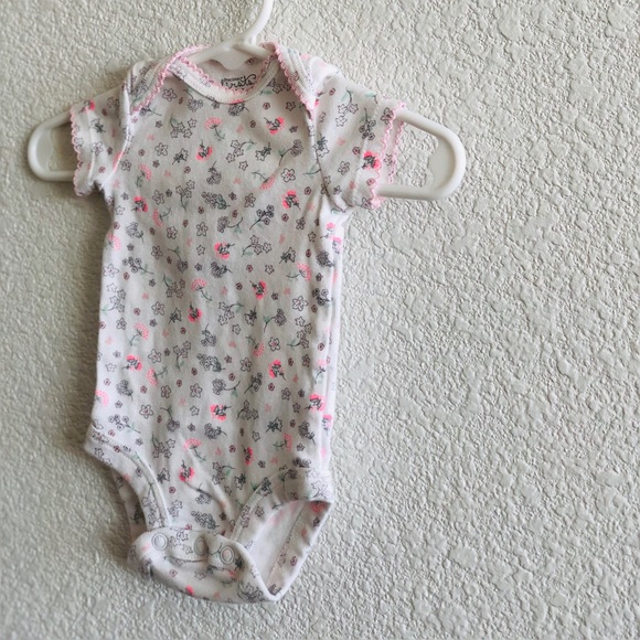 Onsie - Picture 6 of 6